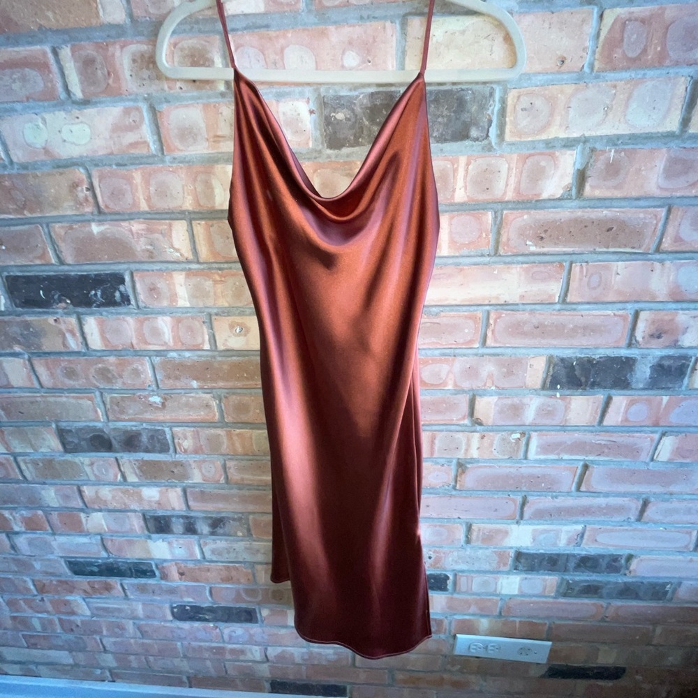 Stunning rust gold midi dress!